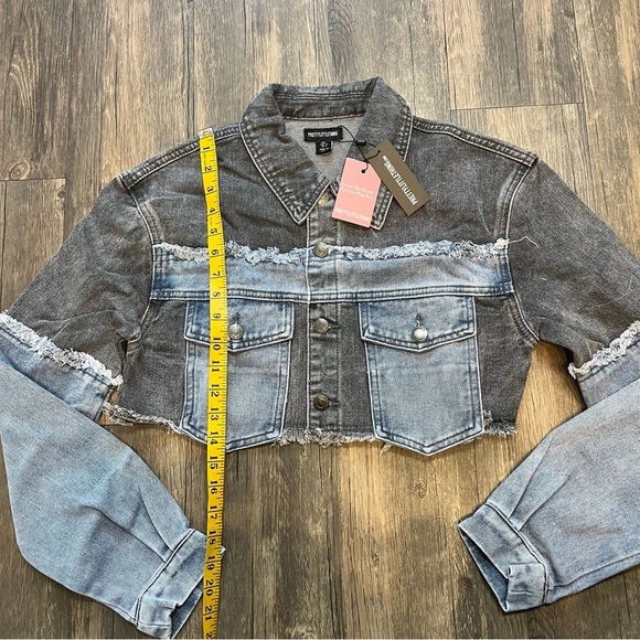 NWT PrettyLittle Thing Grey Blue Double Layered Denim Cropped Jacket Coat Size 2 - Picture 9 of 10